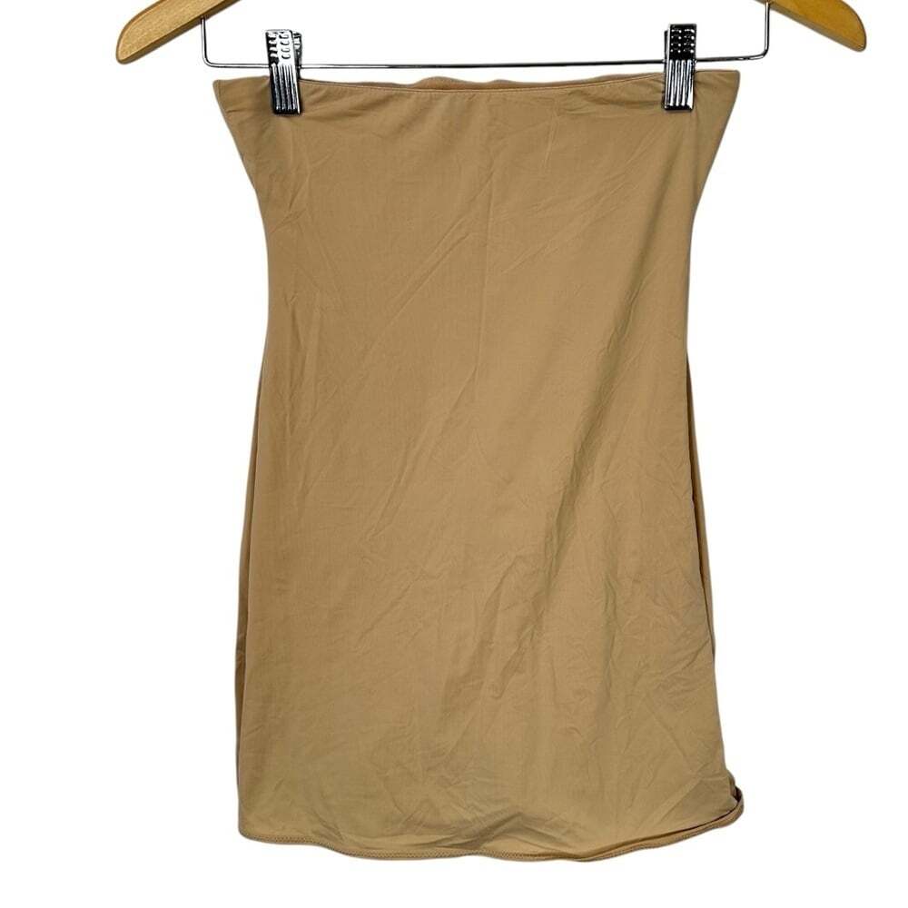 SPANX Half Slip Shapewear Medium Beige Skirt Smoother Core Base Layer Control